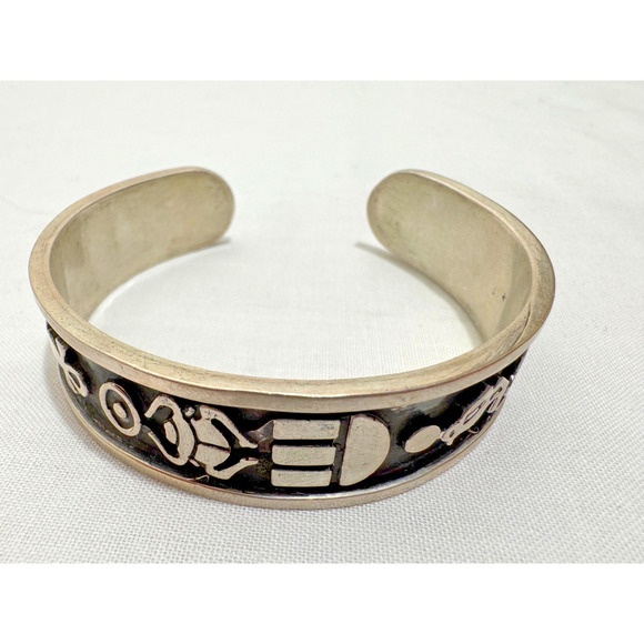 Vintage Egyptian Hieroglyphs Sterling Silver Bracelet Cuff 50 grams Storyteller - Picture 5 of 10